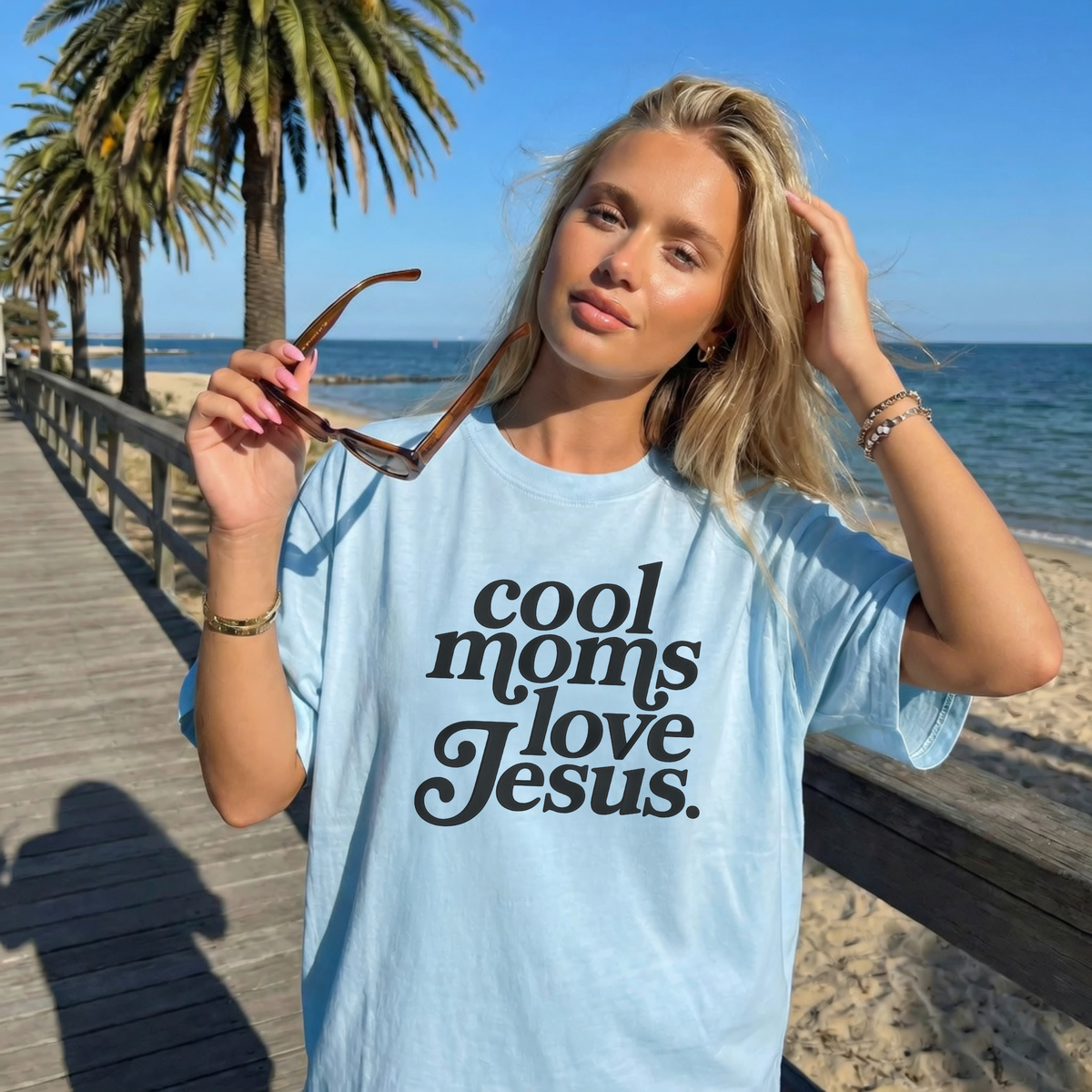 Cool Moms Love Jesus