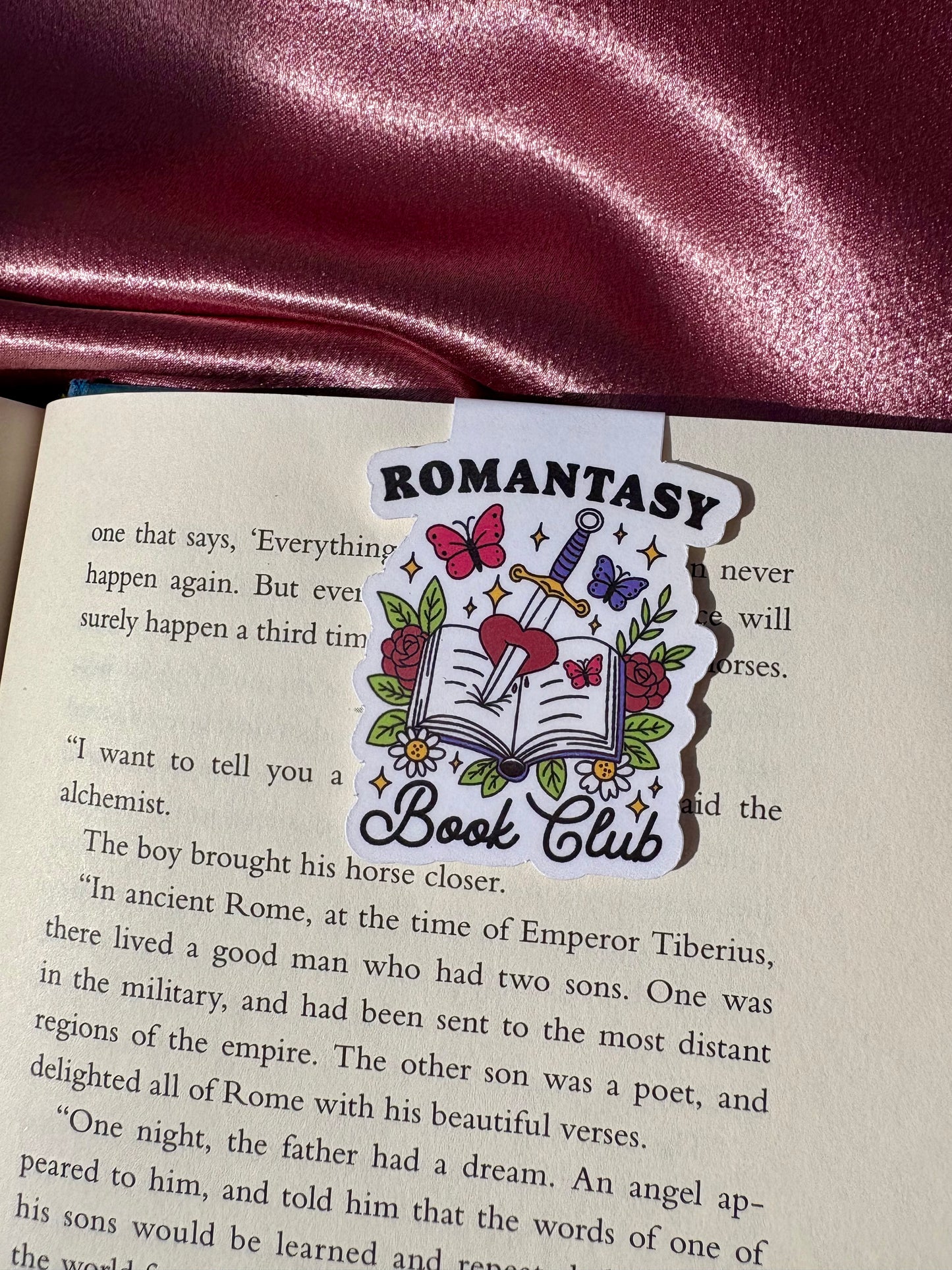 Romantasy Book Club magnetic bookmark